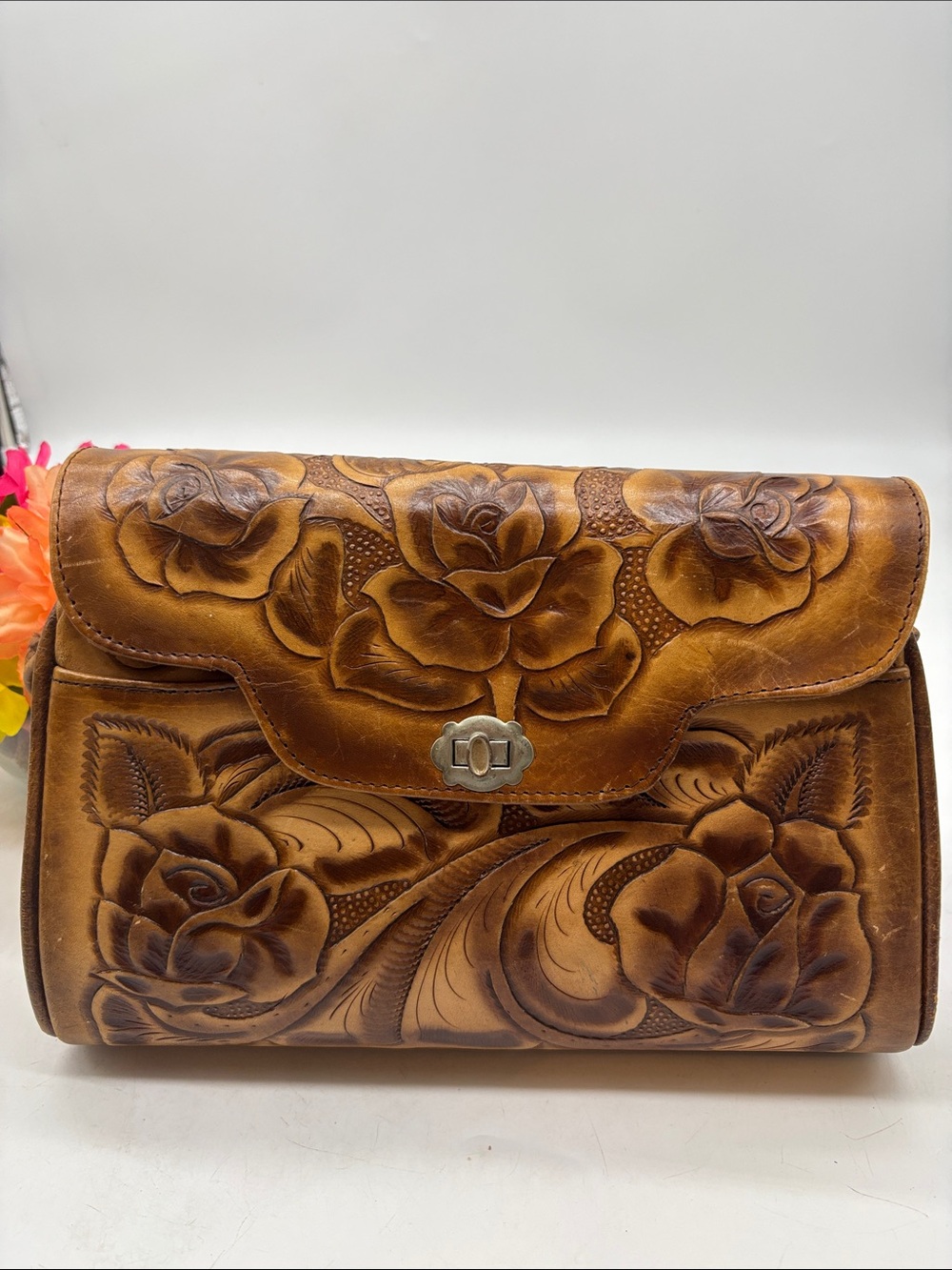 Vintage Mexican Hand-Tooled Brown Leather Floral Crossbody or Shoulder Bag - Picture 3 of 15